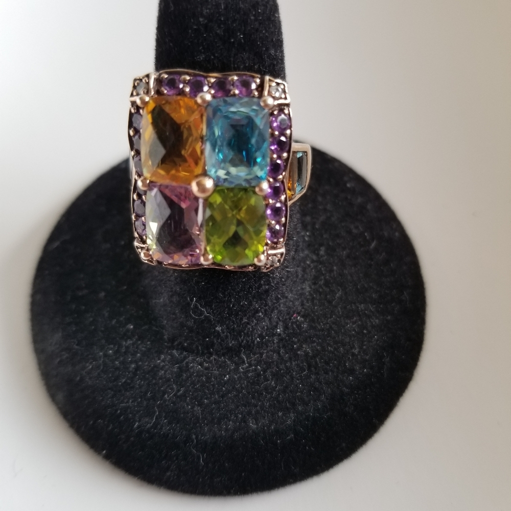 Gem Stones set in Silver Ring